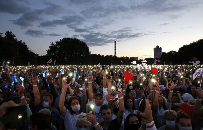 Правозащитники насчитали более 60 тысяч человек на пикете Тихановской