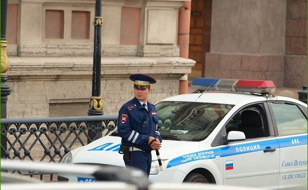 По подозрению в ограблении банка в Петербурге задержали бармена
