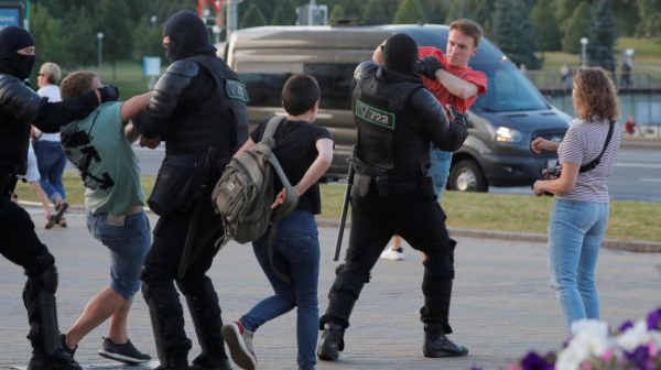 59% россиян: Протесты в Белоруссии подавят, а Лукашенко сохранит власть