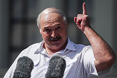 Лукашенко обвинил оппонентов в жестокости во время массовых акций