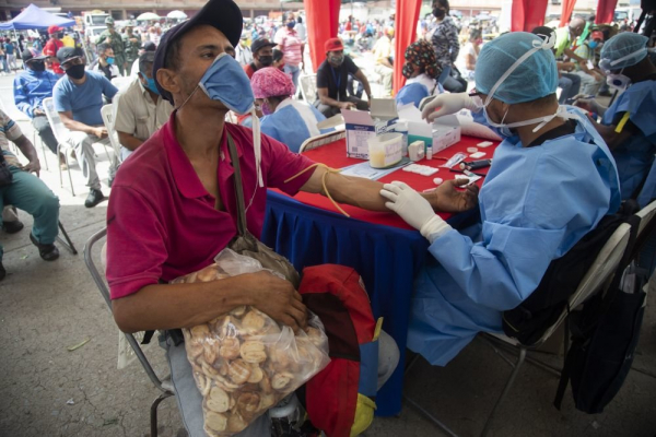   "Рособоронэкспорт" поставил в Венесуэлу 43 тысячи тестов на COVID-19 