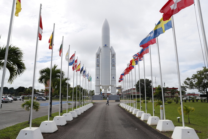 Запуск французской ракеты Ariane 5 отменен за четыре минуты до старта