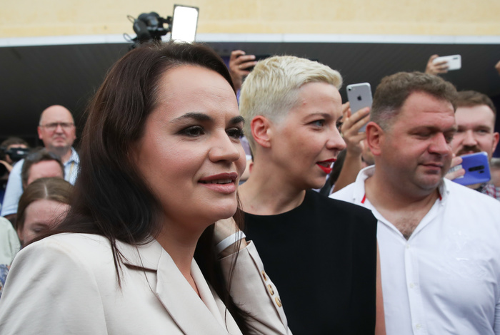 Тихановская поддержала Колесникову, порвавшую свой паспорт