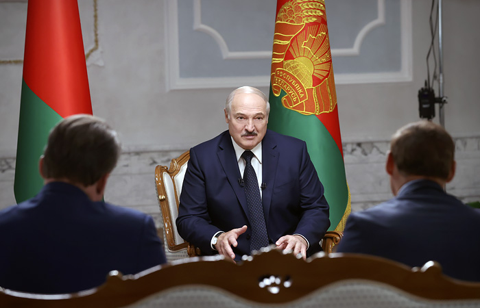 Президент Белоруссии уволил главу КГБ из-за задержания 33 россиян