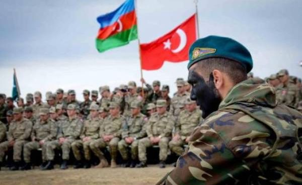 Армения: Турция перешла к прямому участию в боевых действиях в Карабахе