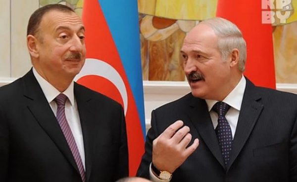 Белорусский националистический реванш и «ход Карабахом»: Что теряет Россия?