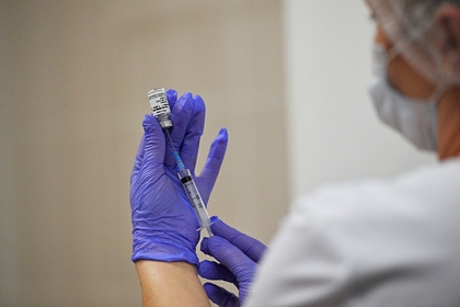 В России разрешили испытания еще одной вакцины от коронавируса