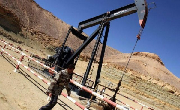 В Ливии возобновляется приостановленная добыча нефти