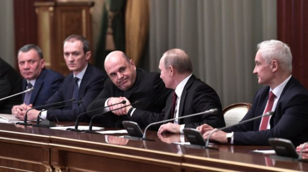 Владимир Путин проведет совещание с правительством